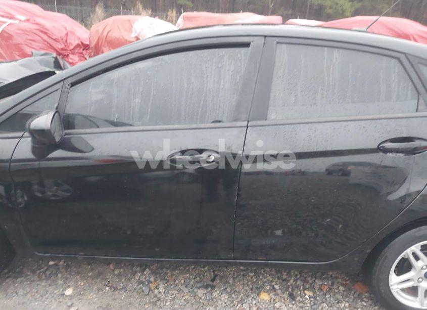 Photo 14 of 2019 Ford Fiesta SE (VIN 3FADP4BJ3KM140348)