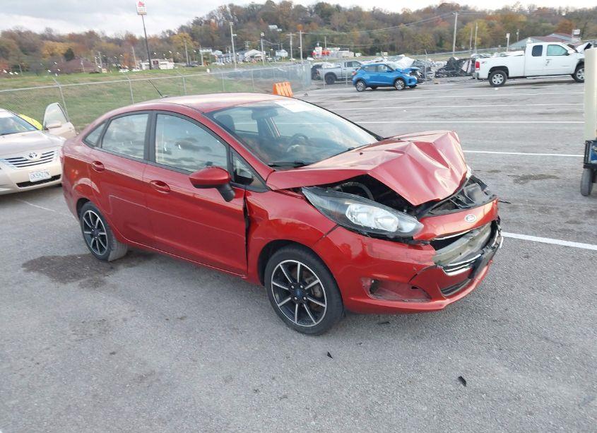 2019 Ford Fiesta SE (VIN 3FADP4BJ3KM159854) main photo