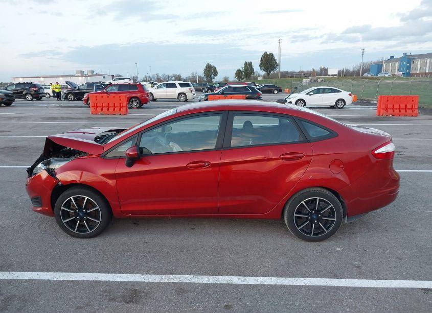Photo 14 of 2019 Ford Fiesta SE (VIN 3FADP4BJ3KM159854)