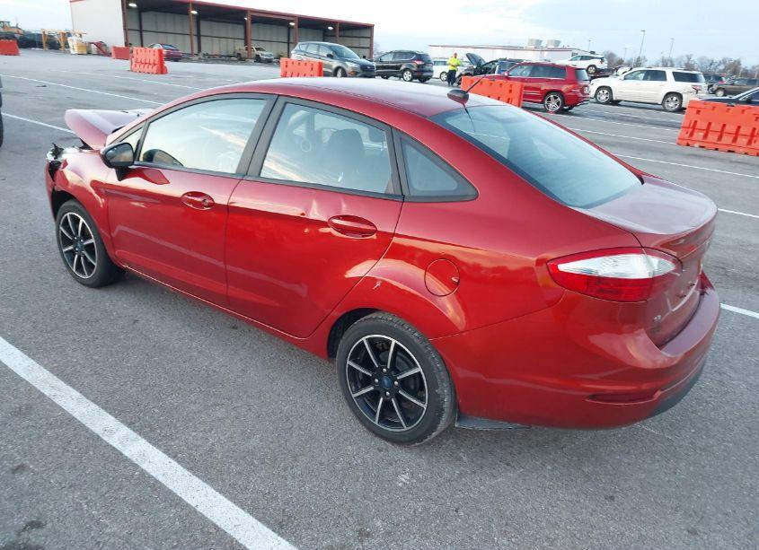 Photo 3 of 2019 Ford Fiesta SE (VIN 3FADP4BJ3KM159854)