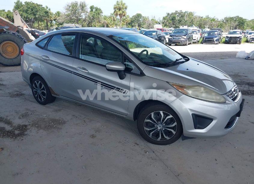 2012 Ford Fiesta SE (VIN 3FADP4BJ4CM186434) main photo