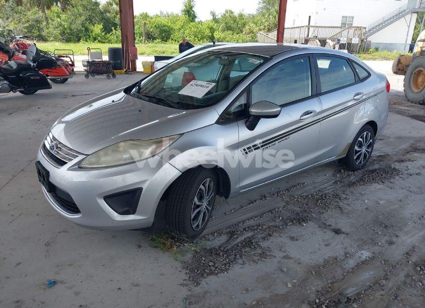 Photo 2 of 2012 Ford Fiesta SE (VIN 3FADP4BJ4CM186434)