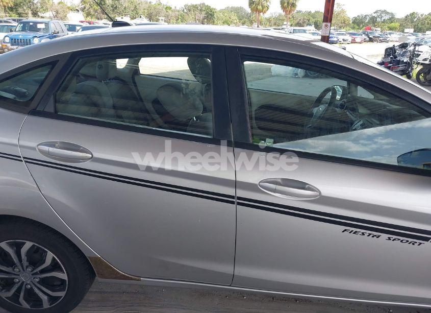 Photo 6 of 2012 Ford Fiesta SE (VIN 3FADP4BJ4CM186434)