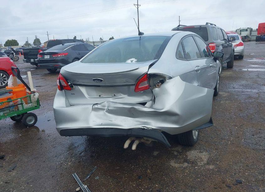 Photo 16 of 2013 Ford Fiesta SE (VIN 3FADP4BJ4DM103473)