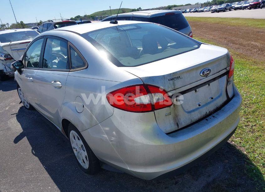 Photo 3 of 2013 Ford Fiesta SE (VIN 3FADP4BJ4DM140832)