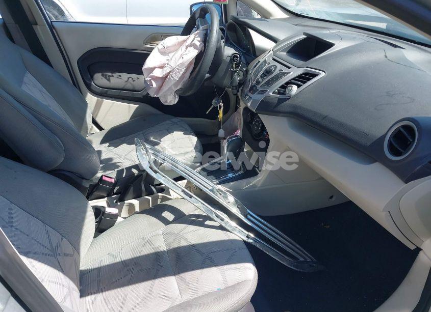 Photo 5 of 2013 Ford Fiesta SE (VIN 3FADP4BJ4DM140832)