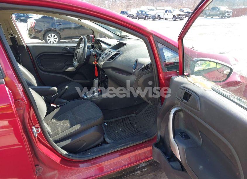 Photo 5 of 2013 Ford Fiesta SE (VIN 3FADP4BJ4DM170915)
