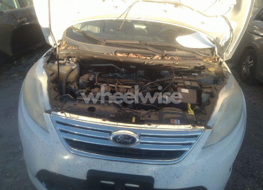 Photo 2 of 2013 Ford Fiesta SE (VIN 3FADP4BJ4DM225489)