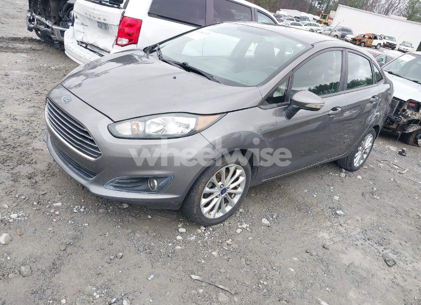 Photo 2 of 2014 Ford Fiesta SE (VIN 3FADP4BJ4EM120615)