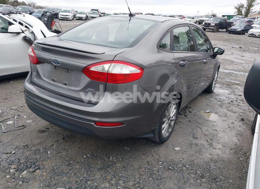 Photo 4 of 2014 Ford Fiesta SE (VIN 3FADP4BJ4EM120615)