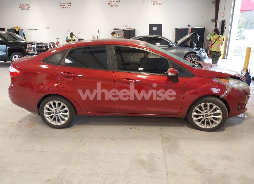 Photo 13 of 2014 Ford Fiesta SE (VIN 3FADP4BJ4EM120971)