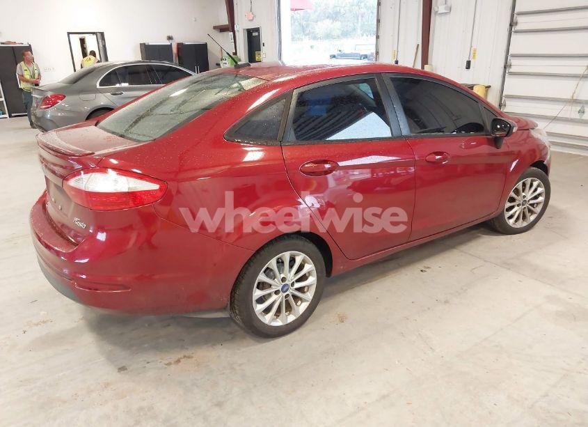 Photo 4 of 2014 Ford Fiesta SE (VIN 3FADP4BJ4EM120971)