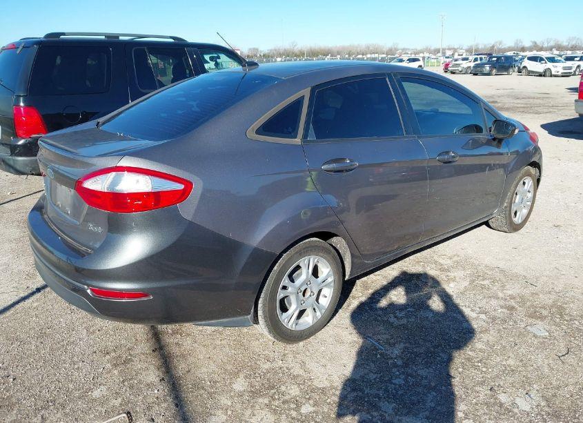 Photo 4 of 2014 Ford Fiesta SE (VIN 3FADP4BJ4EM179888)