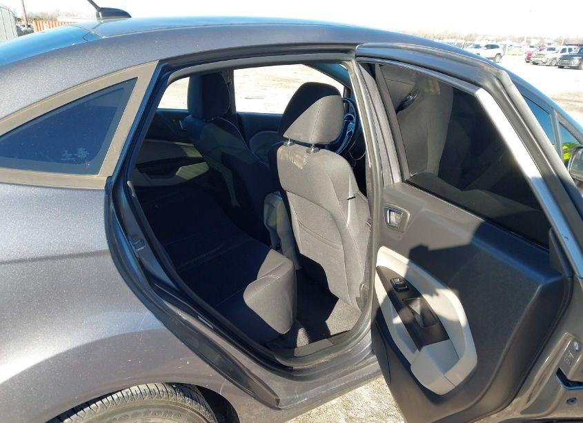 Photo 8 of 2014 Ford Fiesta SE (VIN 3FADP4BJ4EM179888)