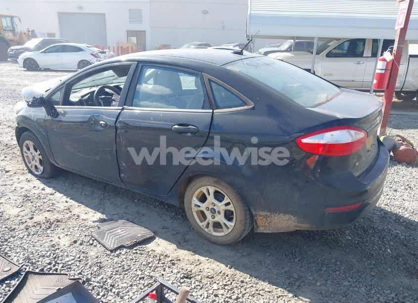 Photo 3 of 2014 Ford Fiesta SE (VIN 3FADP4BJ4EM189448)