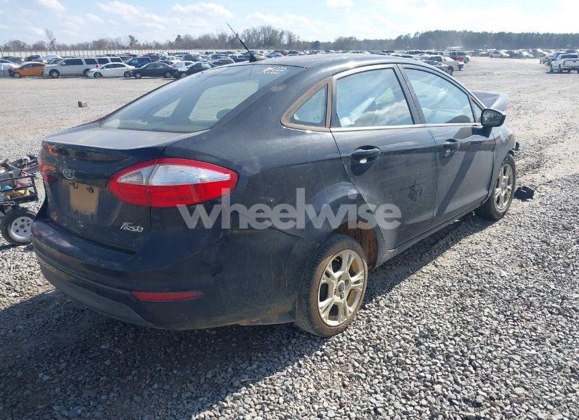 Photo 4 of 2014 Ford Fiesta SE (VIN 3FADP4BJ4EM189448)