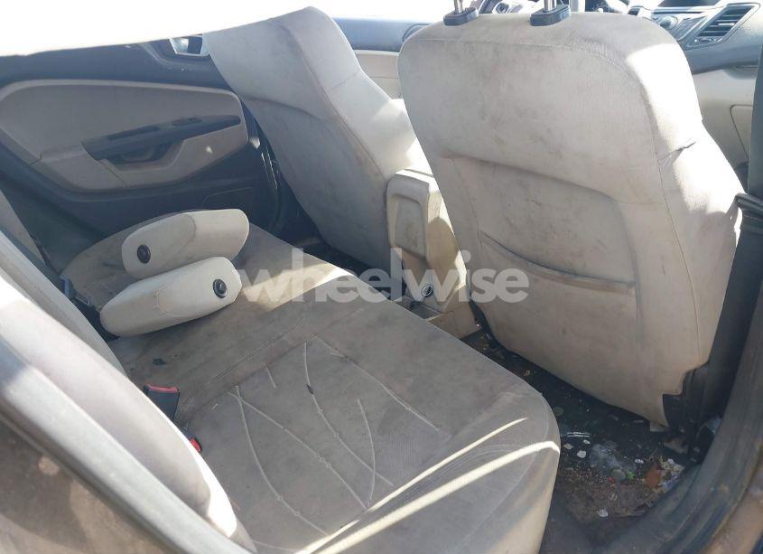 Photo 8 of 2014 Ford Fiesta SE (VIN 3FADP4BJ4EM189448)