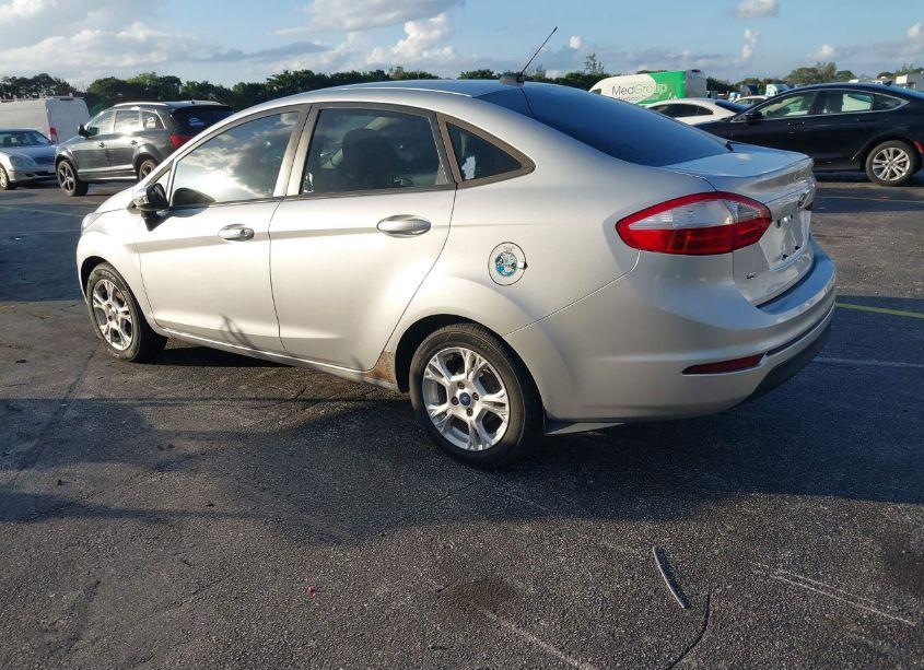 Photo 3 of 2014 Ford Fiesta SE (VIN 3FADP4BJ4EM202182)