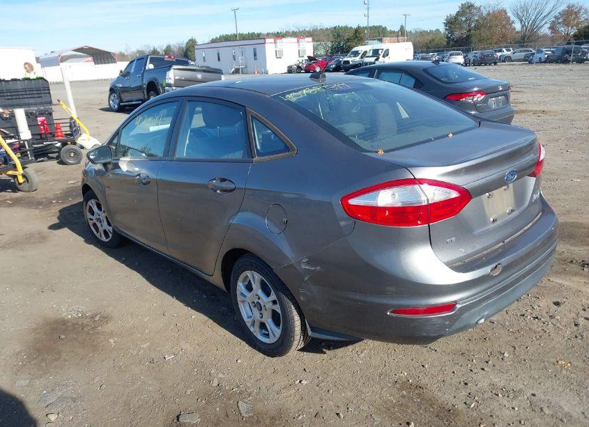 Photo 3 of 2014 Ford Fiesta SE (VIN 3FADP4BJ4EM233450)
