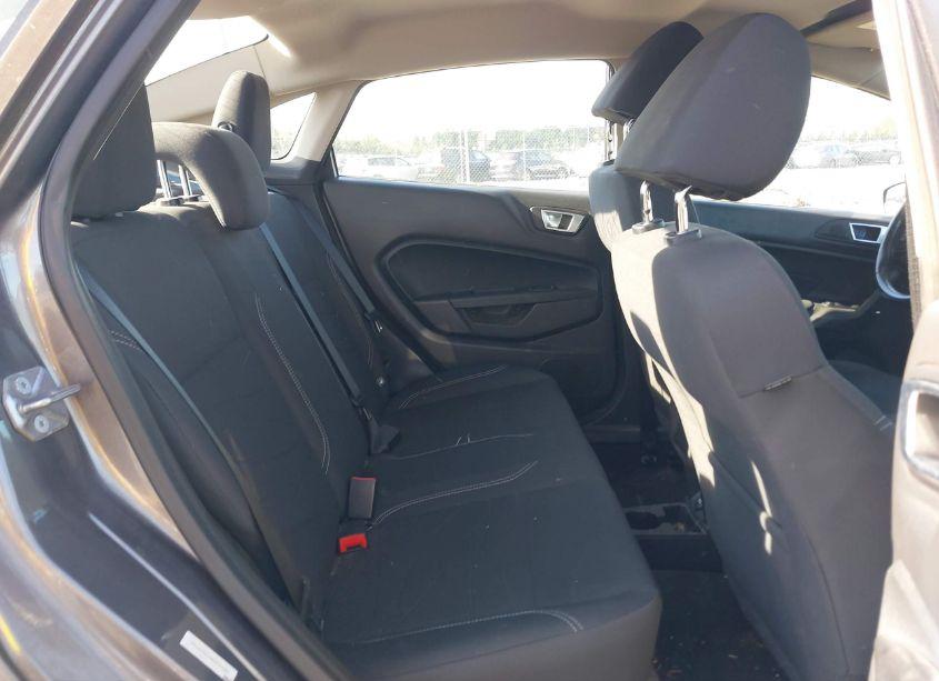 Photo 8 of 2014 Ford Fiesta SE (VIN 3FADP4BJ4EM233450)