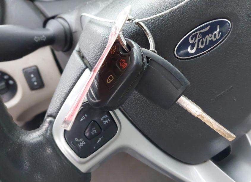 Photo 11 of 2015 Ford Fiesta SE (VIN 3FADP4BJ4FM100799)