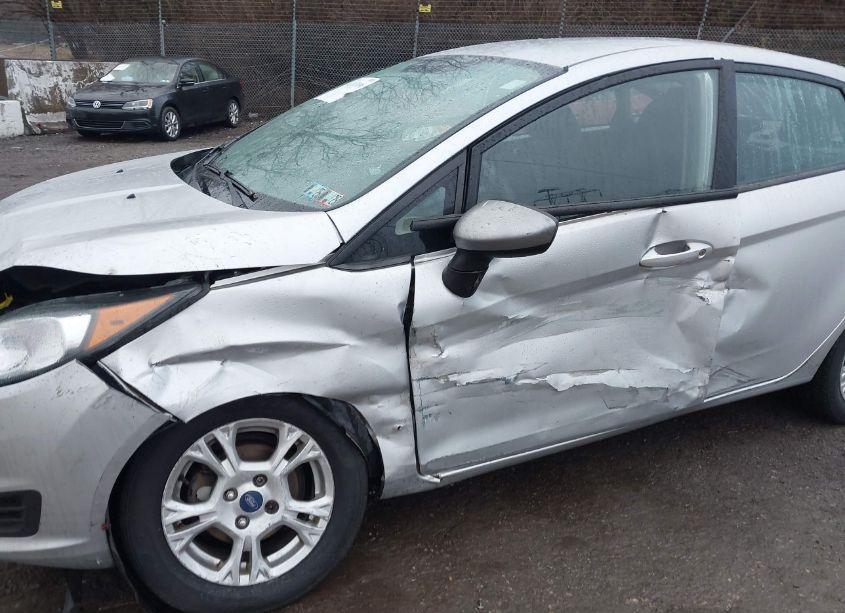 Photo 12 of 2015 Ford Fiesta SE (VIN 3FADP4BJ4FM187538)