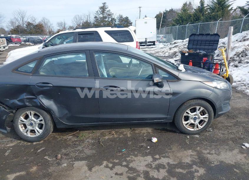 Photo 13 of 2015 Ford Fiesta SE (VIN 3FADP4BJ4FM189953)