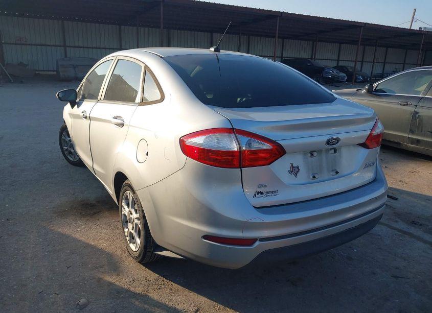 Photo 3 of 2016 Ford Fiesta SE (VIN 3FADP4BJ4GM169350)