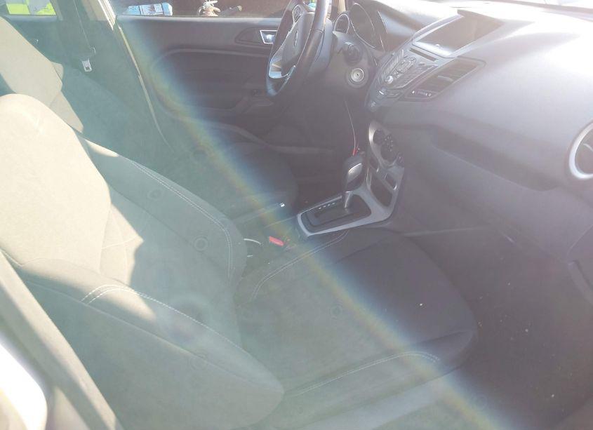 Photo 5 of 2016 Ford Fiesta SE (VIN 3FADP4BJ4GM169350)