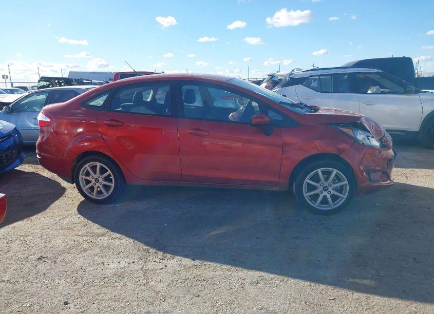 Photo 13 of 2018 Ford Fiesta SE (VIN 3FADP4BJ4JM132340)