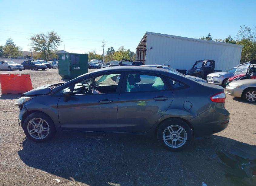 Photo 13 of 2019 Ford Fiesta SE (VIN 3FADP4BJ4KM141766)