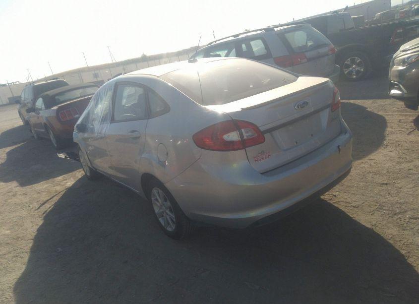 Photo 3 of 2011 Ford Fiesta SE (VIN 3FADP4BJ5BM156423)