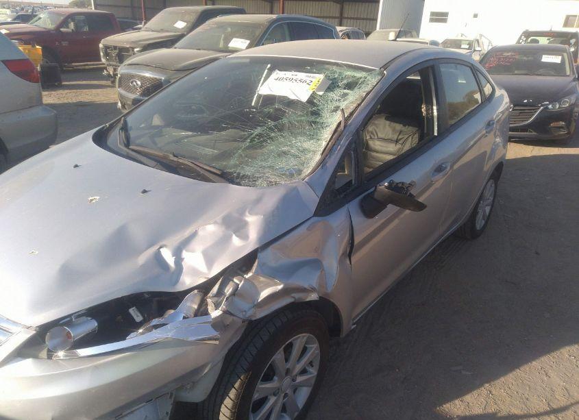 Photo 6 of 2011 Ford Fiesta SE (VIN 3FADP4BJ5BM156423)