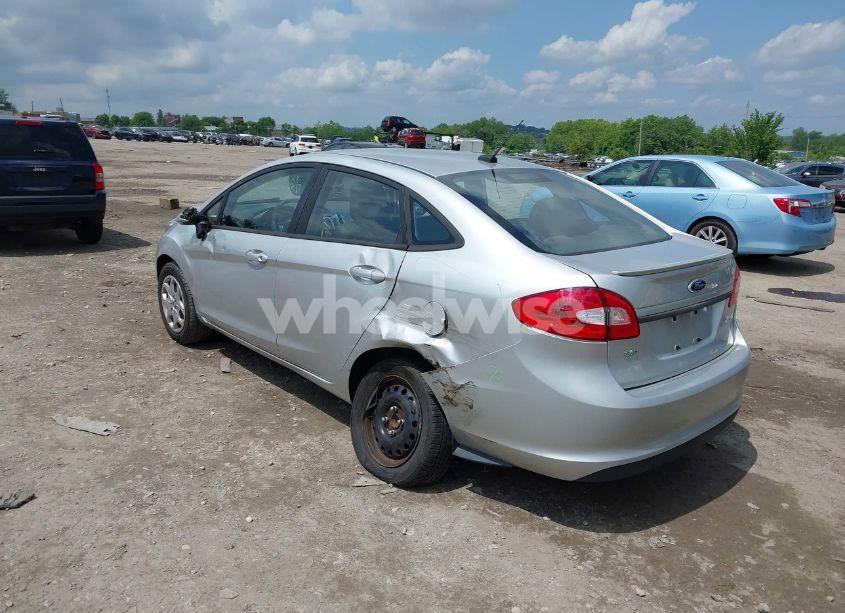 Photo 3 of 2012 Ford Fiesta SE (VIN 3FADP4BJ5CM104646)