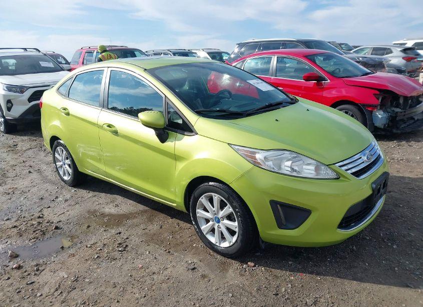 2012 Ford Fiesta SE (VIN 3FADP4BJ5CM110379) main photo