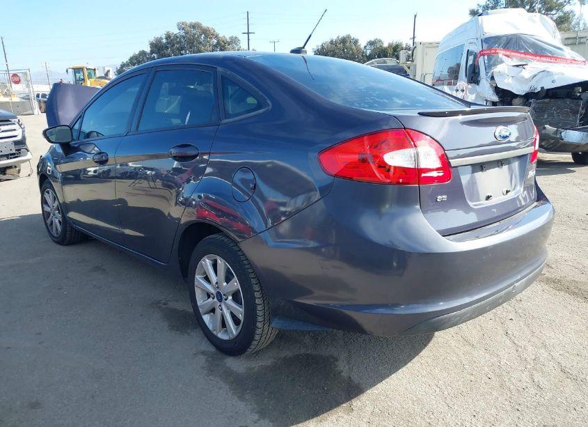 Photo 3 of 2013 Ford Fiesta SE (VIN 3FADP4BJ5DM200746)