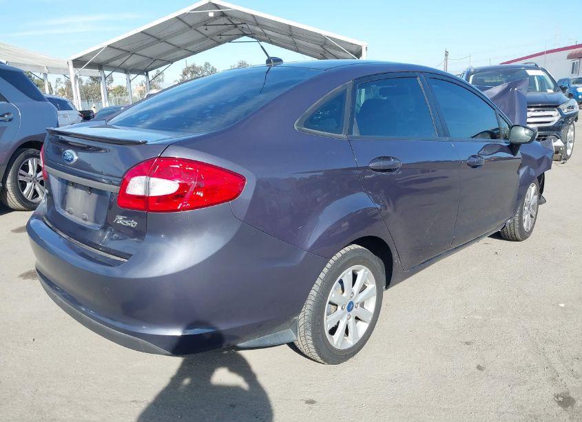 Photo 4 of 2013 Ford Fiesta SE (VIN 3FADP4BJ5DM200746)