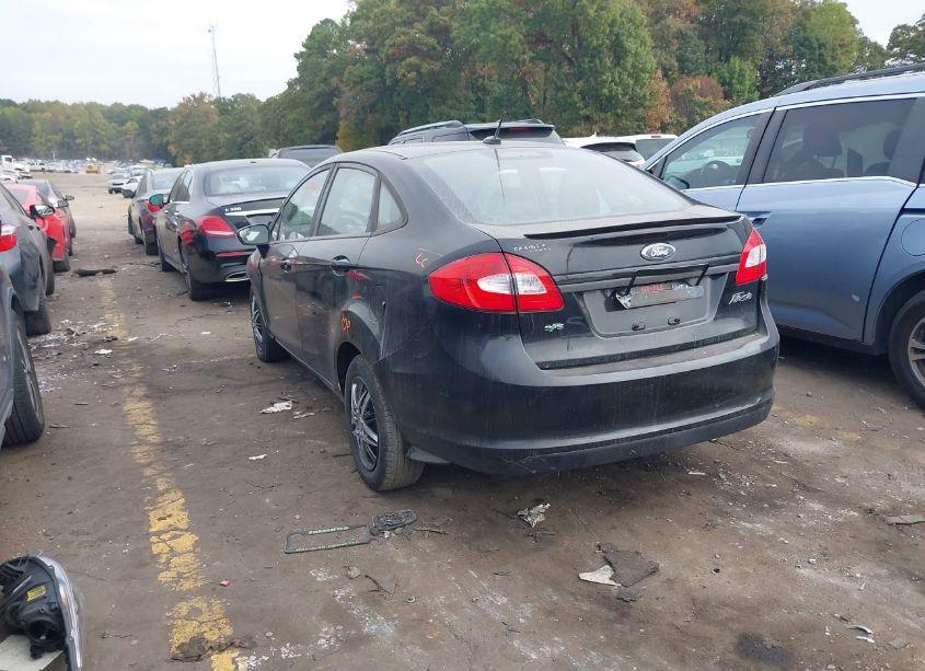 Photo 3 of 2013 Ford Fiesta SE (VIN 3FADP4BJ5DM220298)