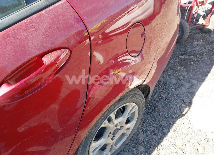 Photo 6 of 2014 Ford Fiesta SE (VIN 3FADP4BJ5EM114418)