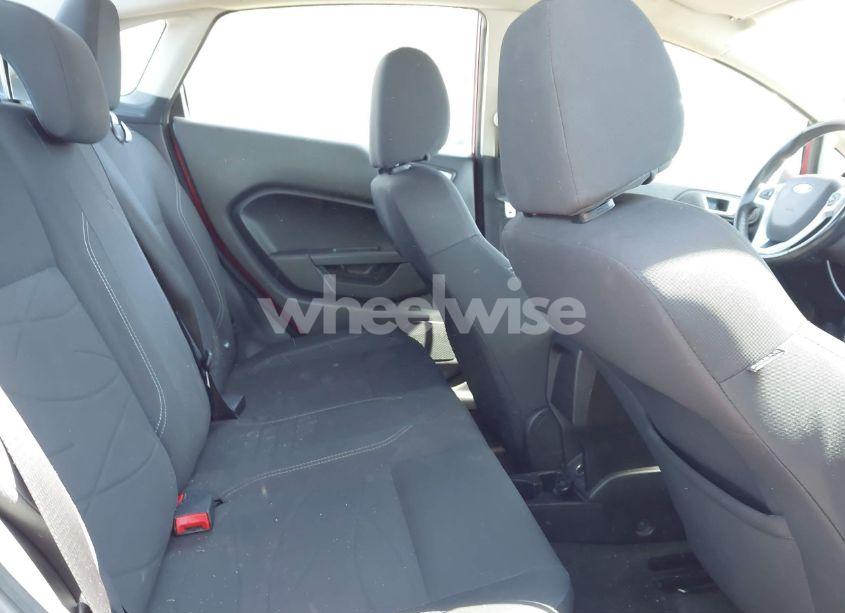 Photo 8 of 2014 Ford Fiesta SE (VIN 3FADP4BJ5EM114418)