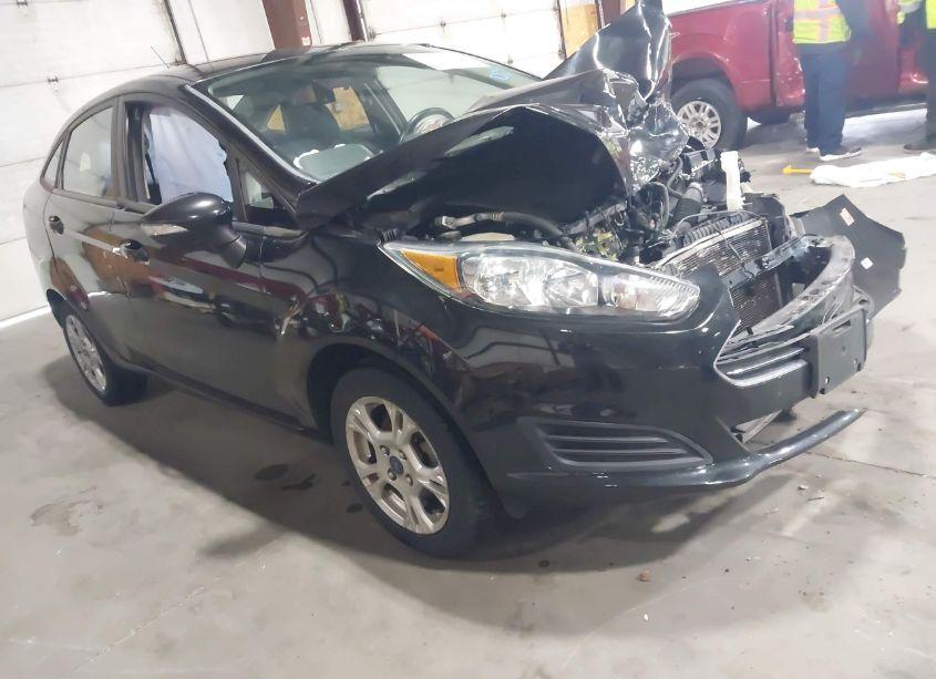 2014 Ford Fiesta SE (VIN 3FADP4BJ5EM139786) main photo