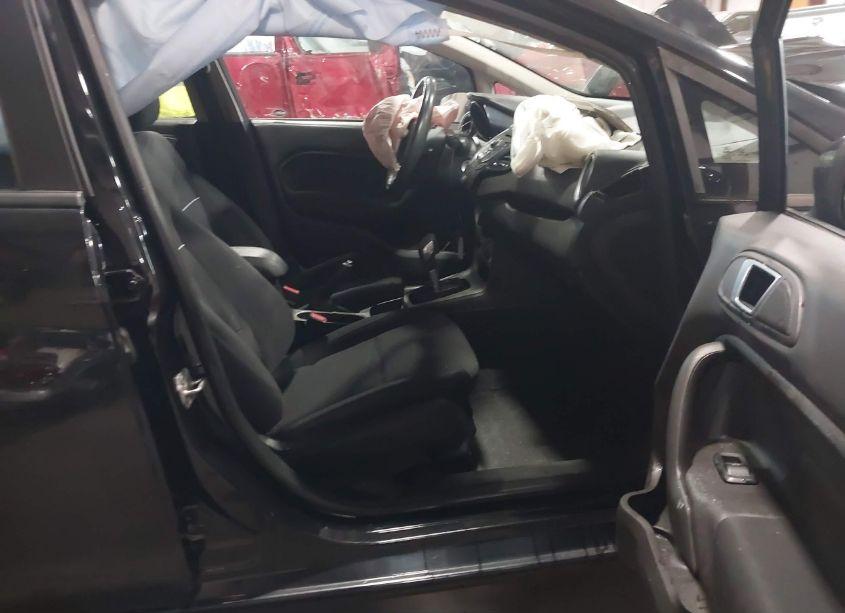 Photo 5 of 2014 Ford Fiesta SE (VIN 3FADP4BJ5EM139786)