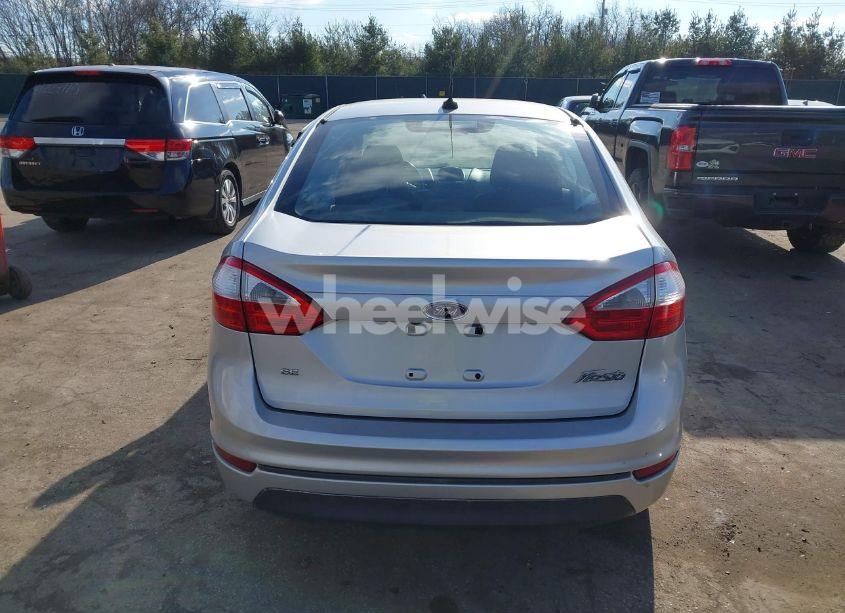 Photo 16 of 2014 Ford Fiesta SE (VIN 3FADP4BJ5EM190625)