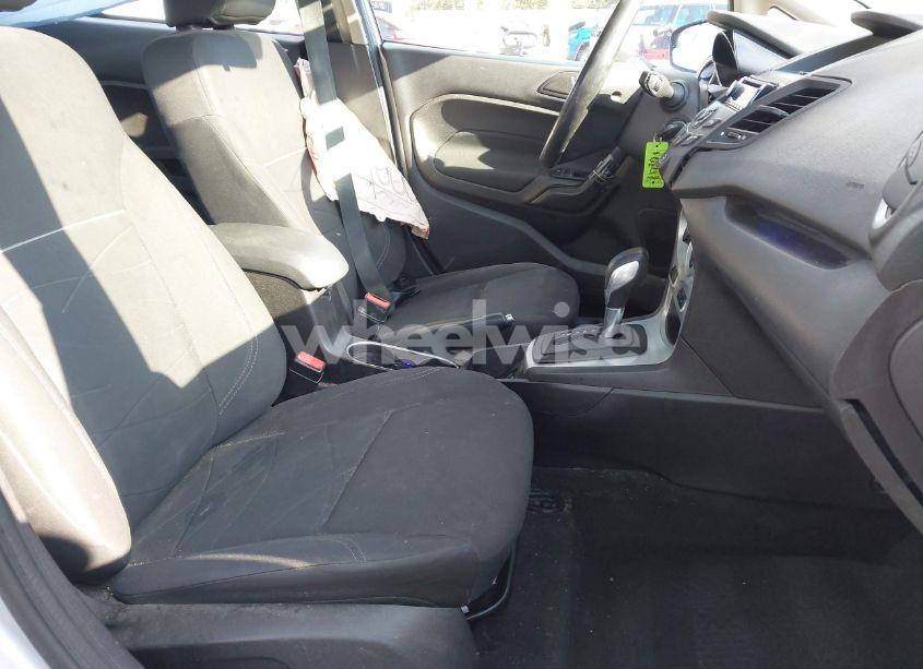 Photo 5 of 2014 Ford Fiesta SE (VIN 3FADP4BJ5EM190625)