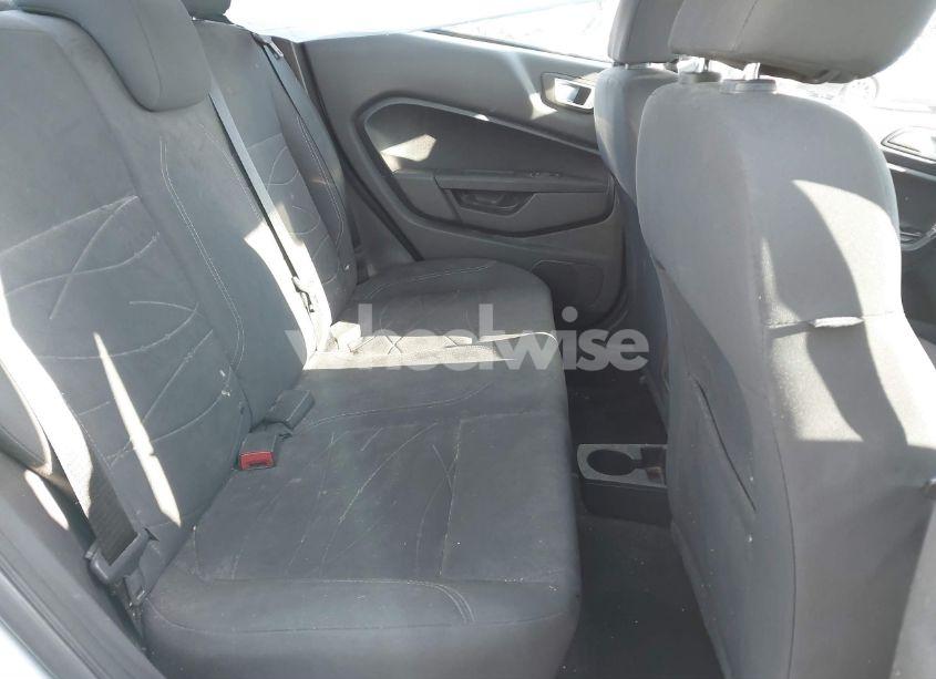 Photo 8 of 2014 Ford Fiesta SE (VIN 3FADP4BJ5EM190625)