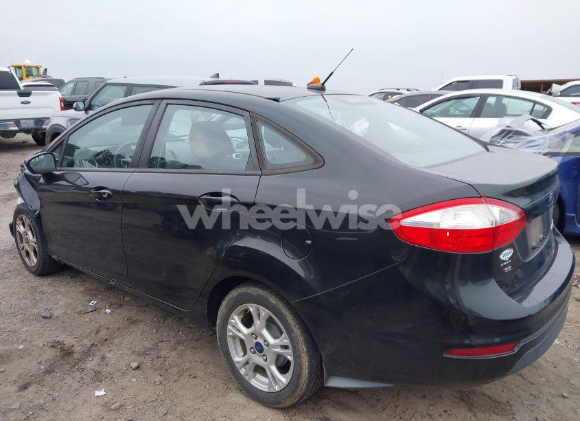 Photo 3 of 2014 Ford Fiesta SE (VIN 3FADP4BJ5EM205205)