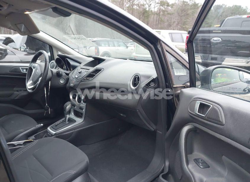 Photo 5 of 2014 Ford Fiesta SE (VIN 3FADP4BJ5EM205205)