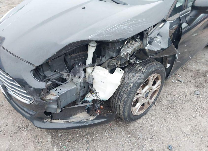 Photo 6 of 2014 Ford Fiesta SE (VIN 3FADP4BJ5EM205205)