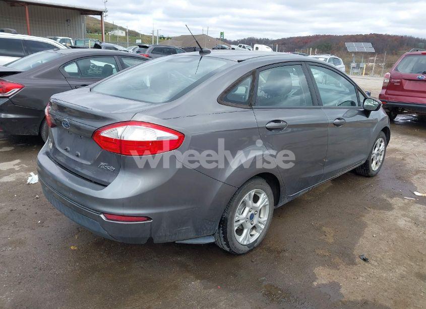 Photo 4 of 2014 Ford Fiesta SE (VIN 3FADP4BJ5EM220996)