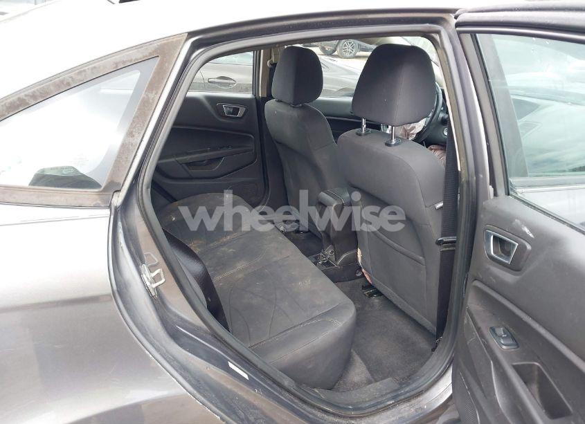 Photo 8 of 2014 Ford Fiesta SE (VIN 3FADP4BJ5EM220996)